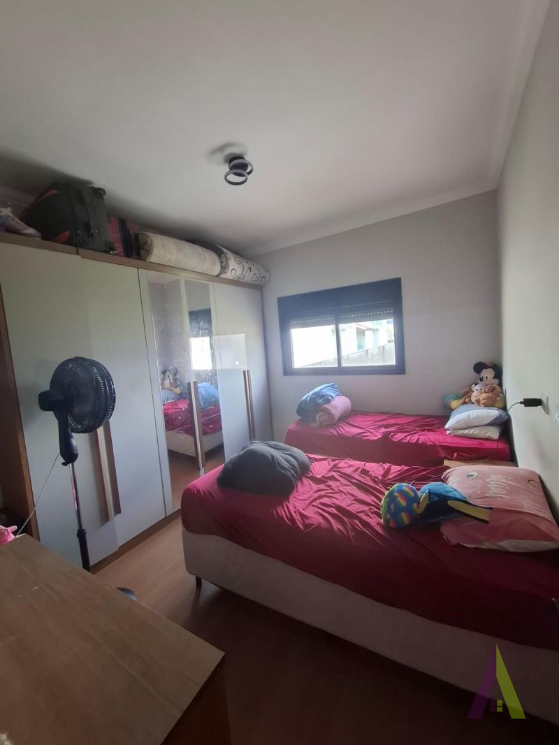 Sobrado em Bairro Tradicional em São Roque! 