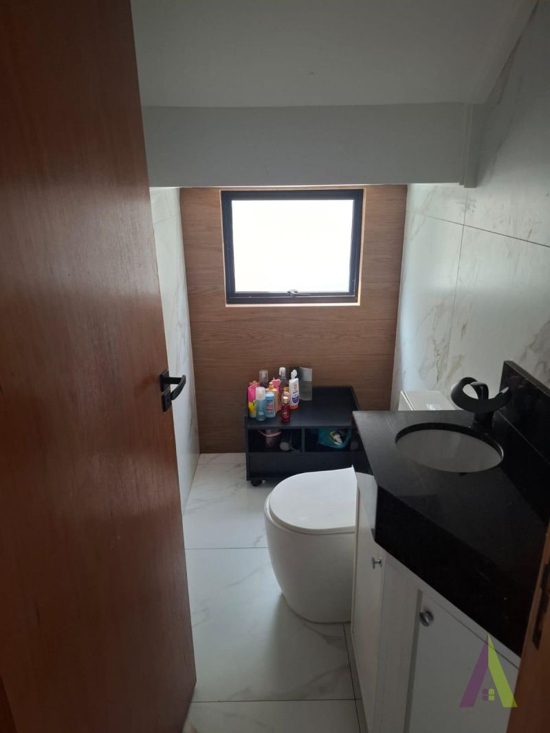 Sobrado em Bairro Tradicional em São Roque! 