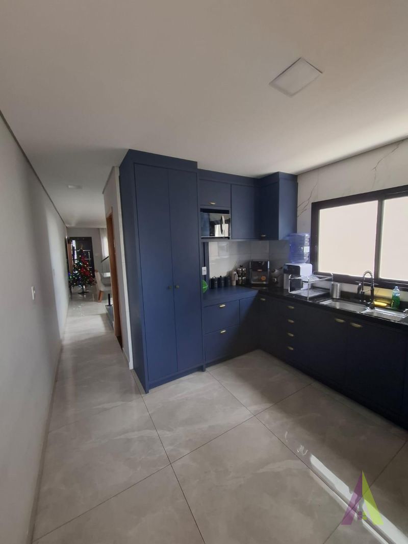 Sobrado em Bairro Tradicional em São Roque! 