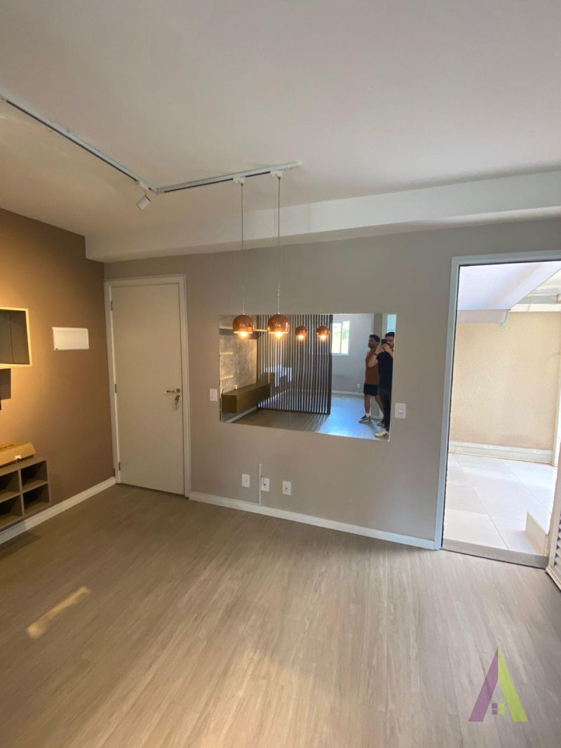 Apartamento Térreo Próximo ao Centro de São Roque! 