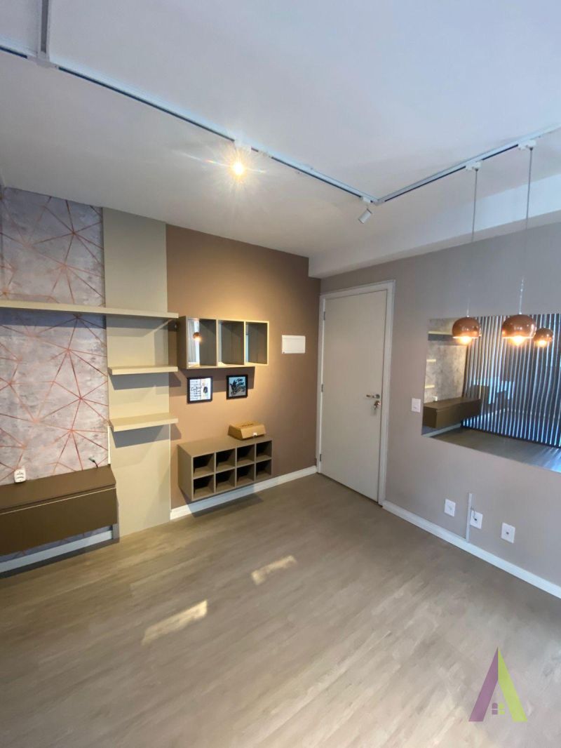 Apartamento Térreo Próximo ao Centro de São Roque! 