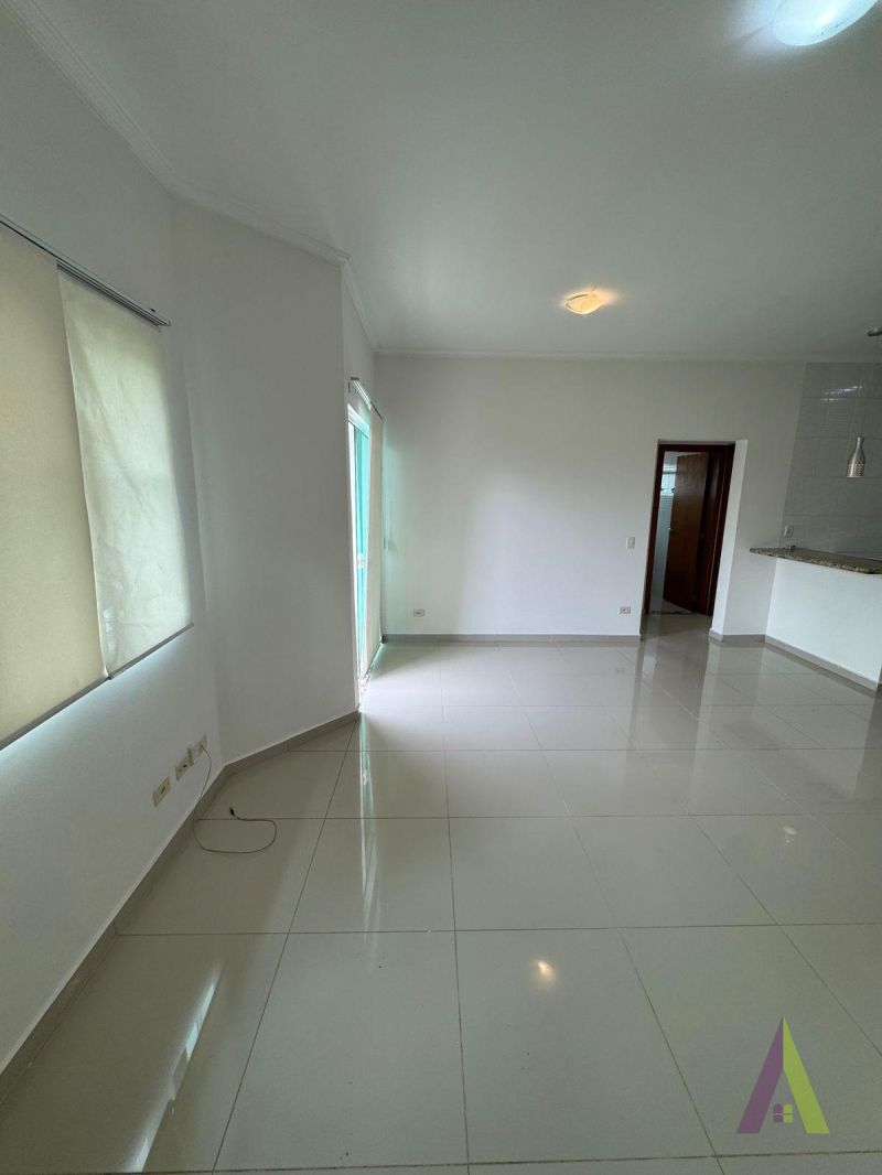 Apartamento com Sacada em Bairro Tradicional de São Roque!