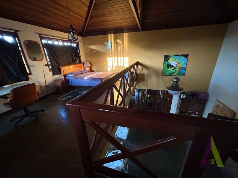 Chácara em Condomínio Fechado em São Roque!