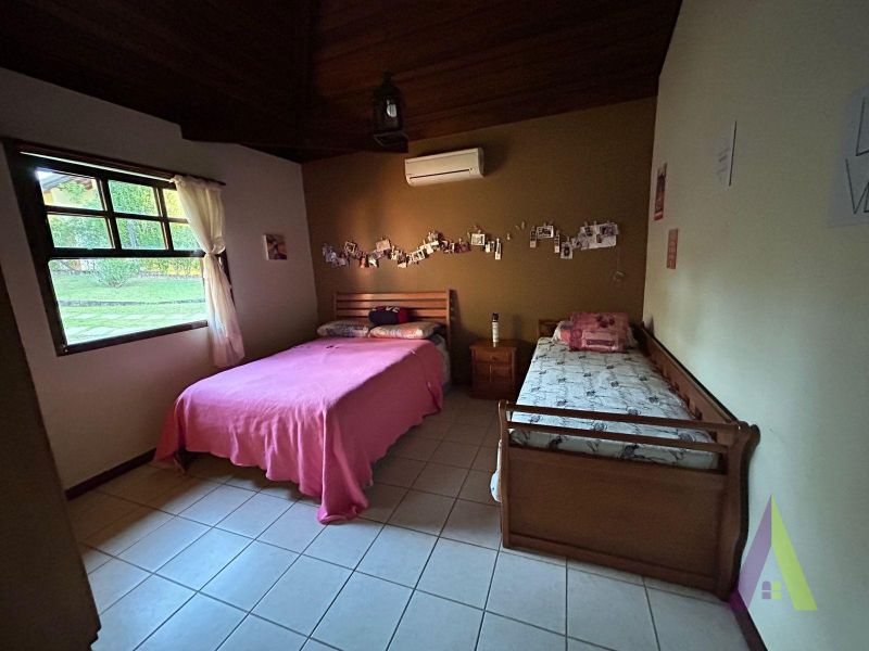 Chácara em Condomínio Fechado em São Roque!