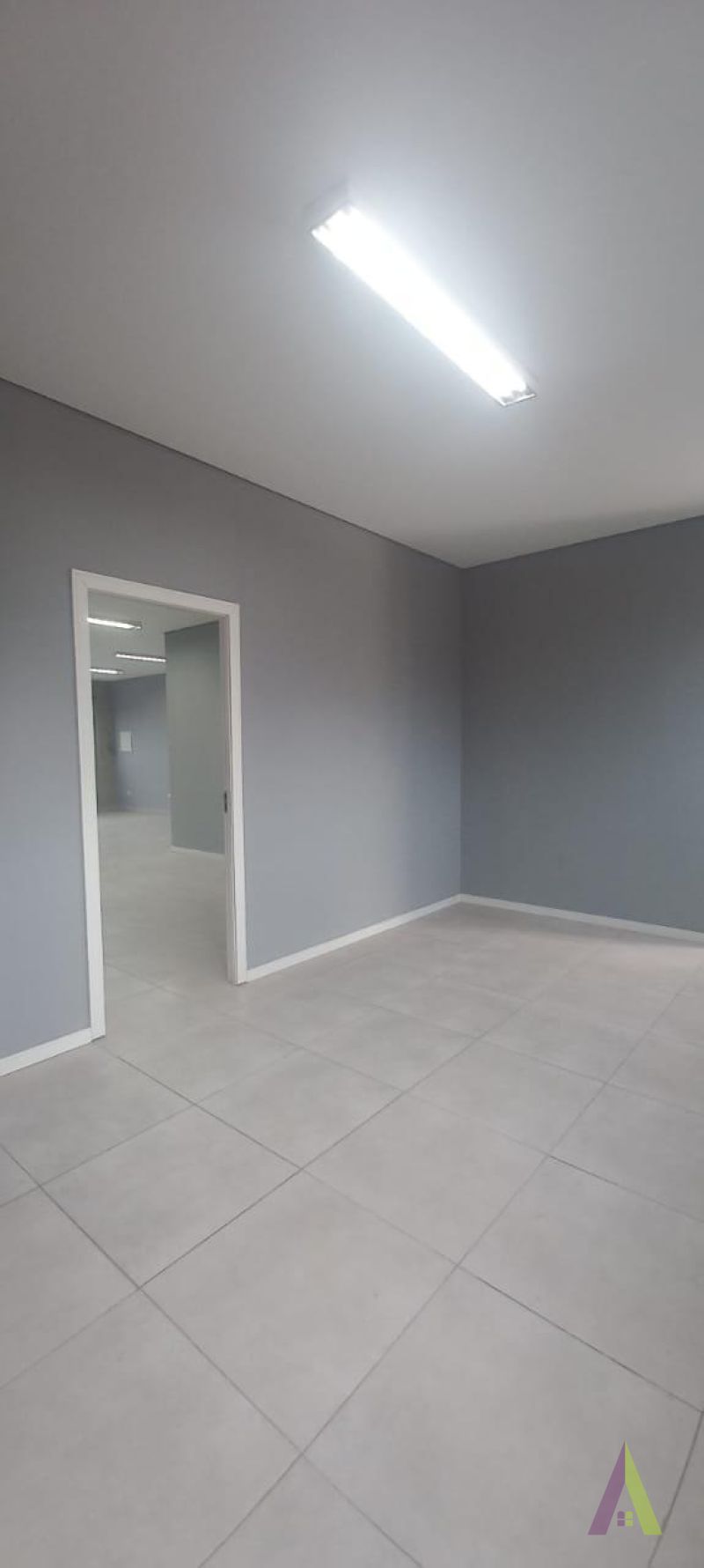 Salão Superior no Centro de São Roque!