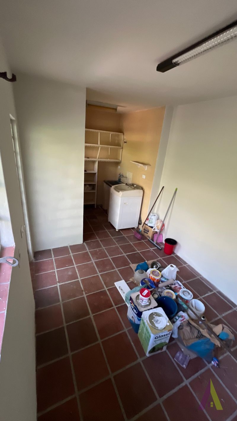 Sobrado no Centro de São Roque! 