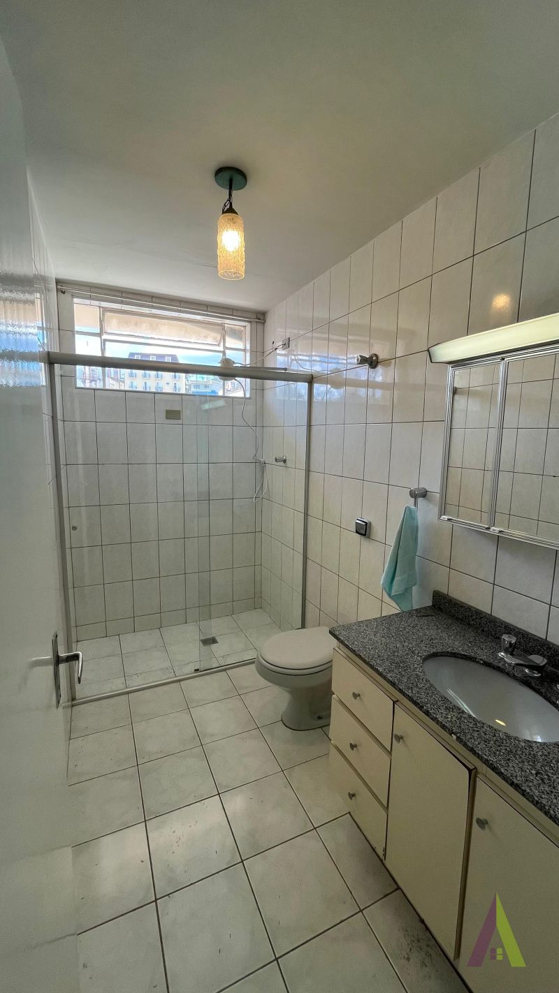 Sobrado no Centro de São Roque! 