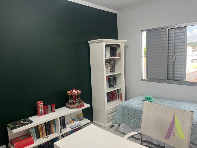 Apartamento em Bairro Tradicional em São Roque!
