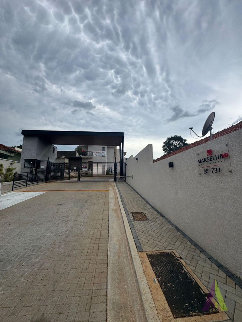 Sobrado Novo em Condomínio Fechado de São Roque!