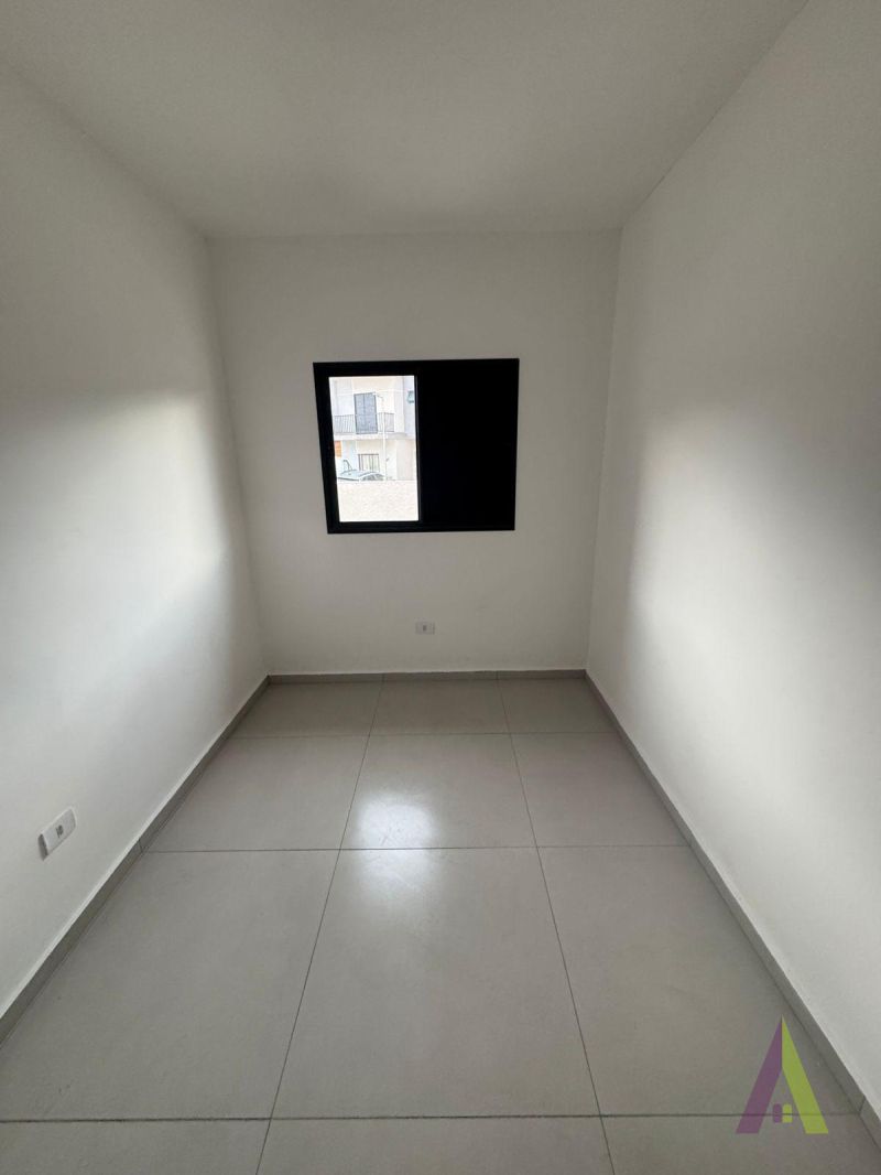 Sobrado Novo em Condomínio Fechado de São Roque!