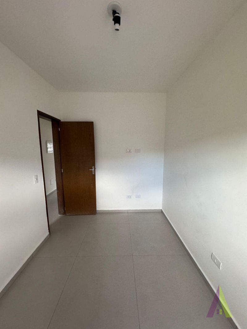 Sobrado Novo em Condomínio Fechado de São Roque!