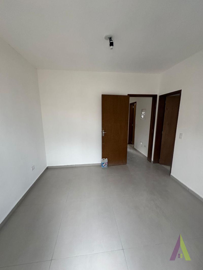 Sobrado Novo em Condomínio Fechado de São Roque!