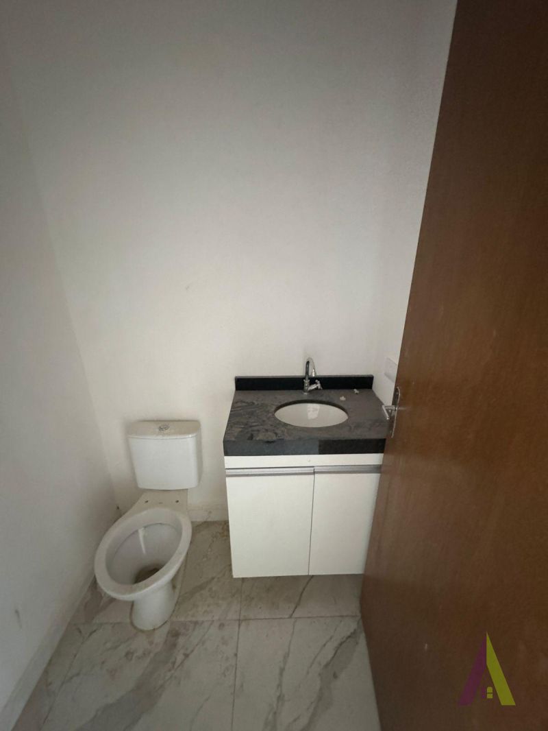 Sobrado Novo em Condomínio Fechado de São Roque!