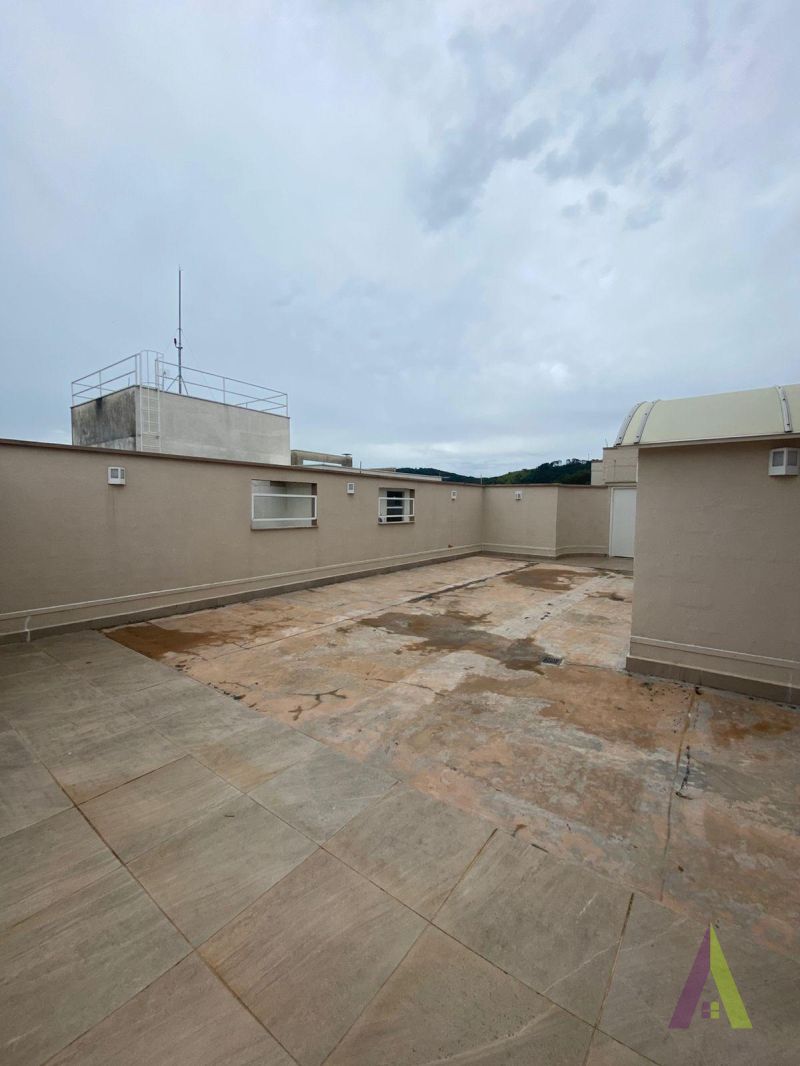 Apartamento no Centro de São Roque!