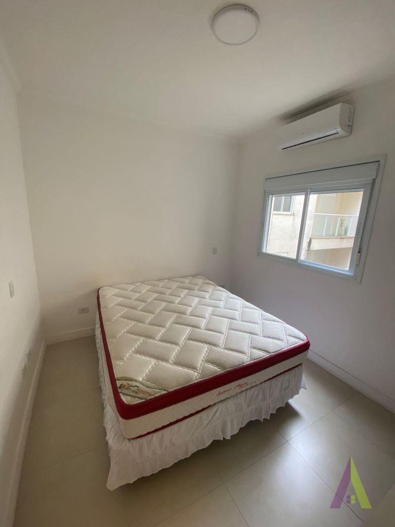 Apartamento no Centro de São Roque!
