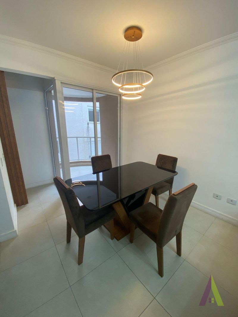 Apartamento no Centro de São Roque!