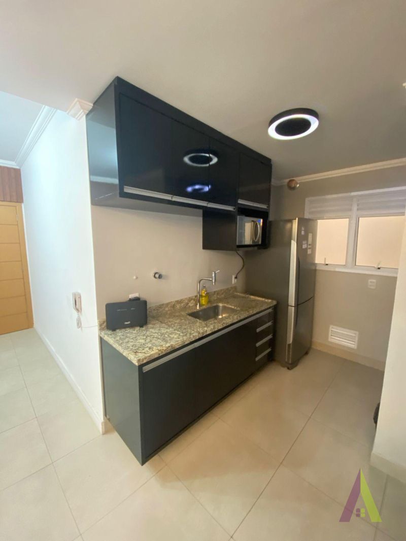 Apartamento no Centro de São Roque!