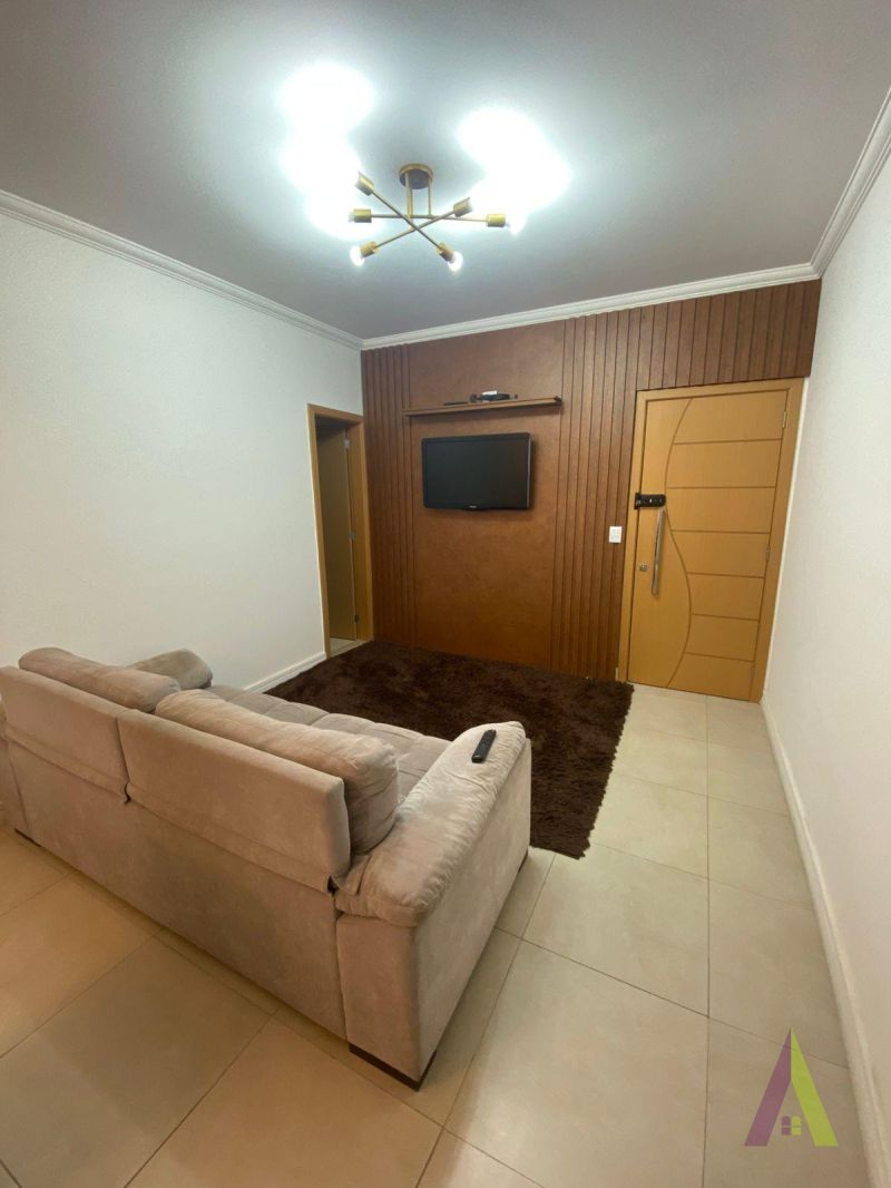 Apartamento no Centro de São Roque!