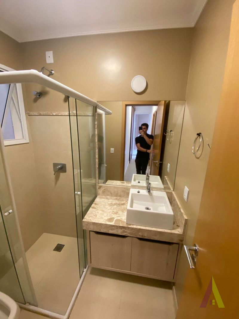 Apartamento no Centro de São Roque!