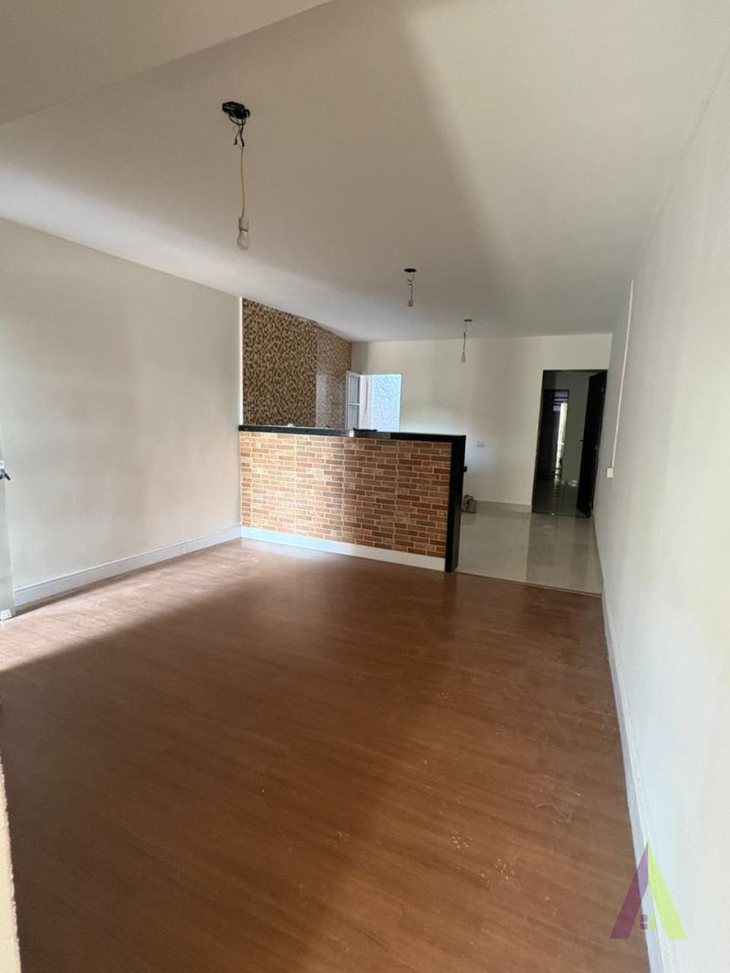 Oportunidade de Sobrado em Mairinque! 