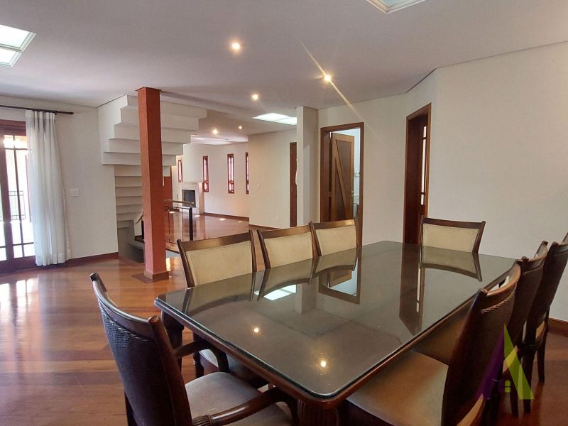 Casa Alto Padrão em Condomínio São Paulo II de Cotia!