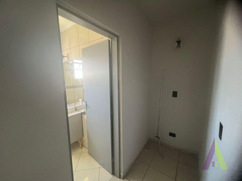 Sala Comercial em Bairro Tradicional em São Roque! 