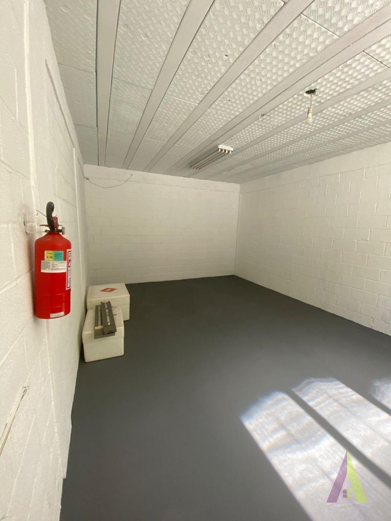 Galpão Industrial em Ponto Estratégico de São Roque!