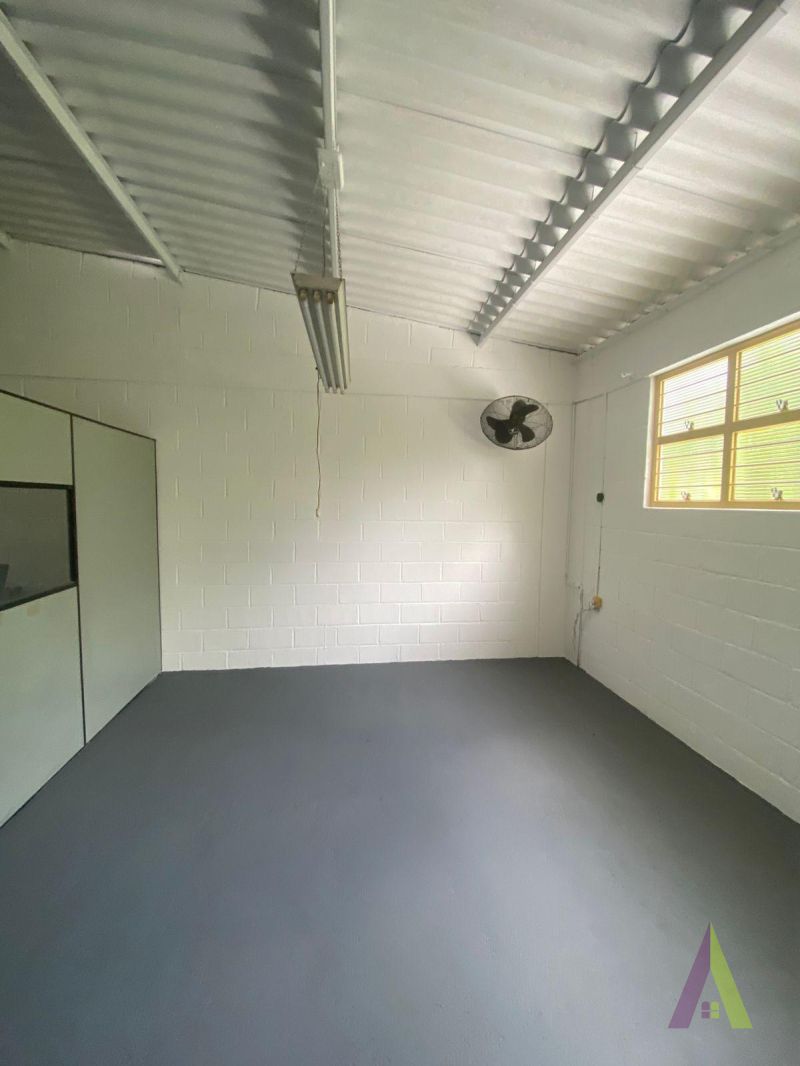 Galpão Industrial em Ponto Estratégico de São Roque!