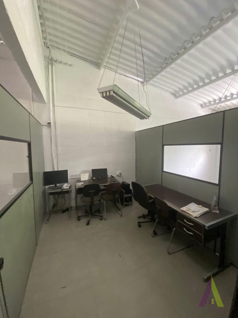 Galpão Industrial em Ponto Estratégico de São Roque!