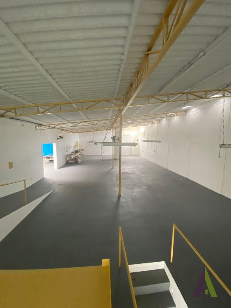 Galpão Industrial em Ponto Estratégico de São Roque!
