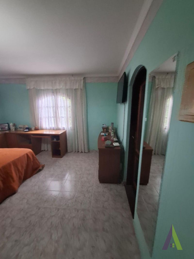 Chácara Rodeada de Muito Verde em São Roque!