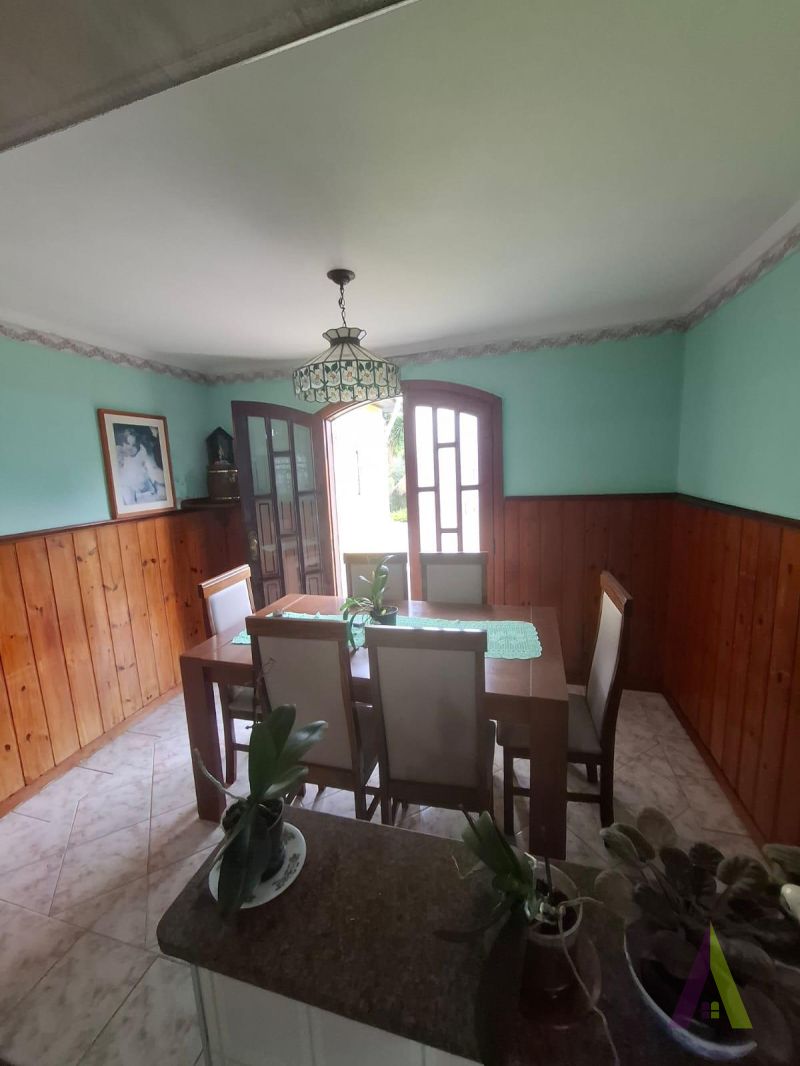 Chácara Rodeada de Muito Verde em São Roque!