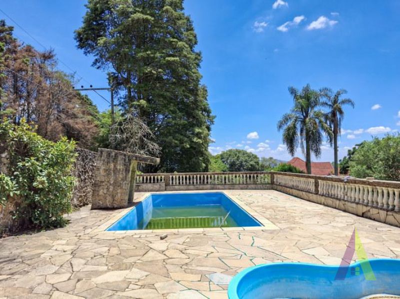 Chácara em Bairro tradicional de São Roque!