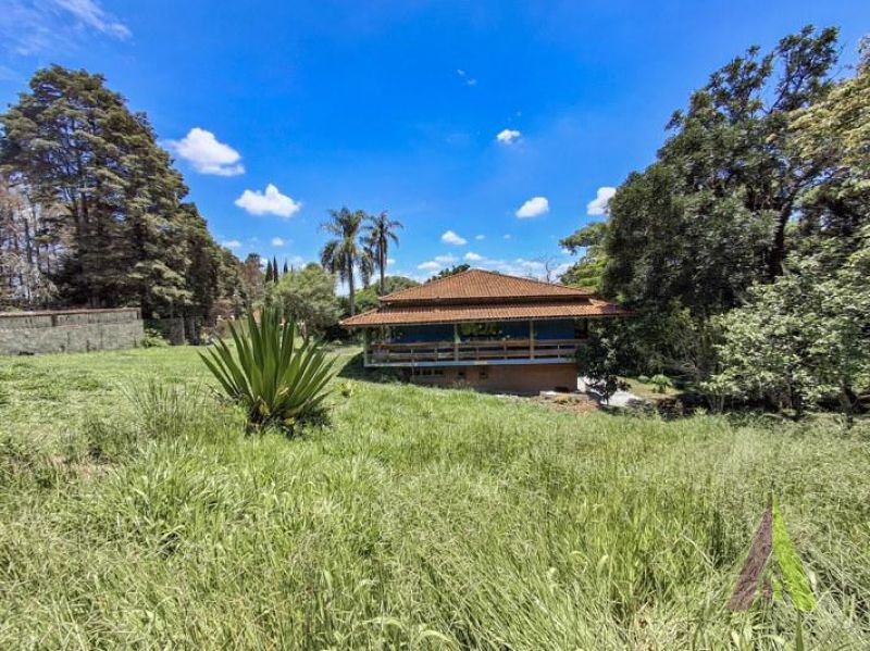 Chácara em Bairro tradicional de São Roque!