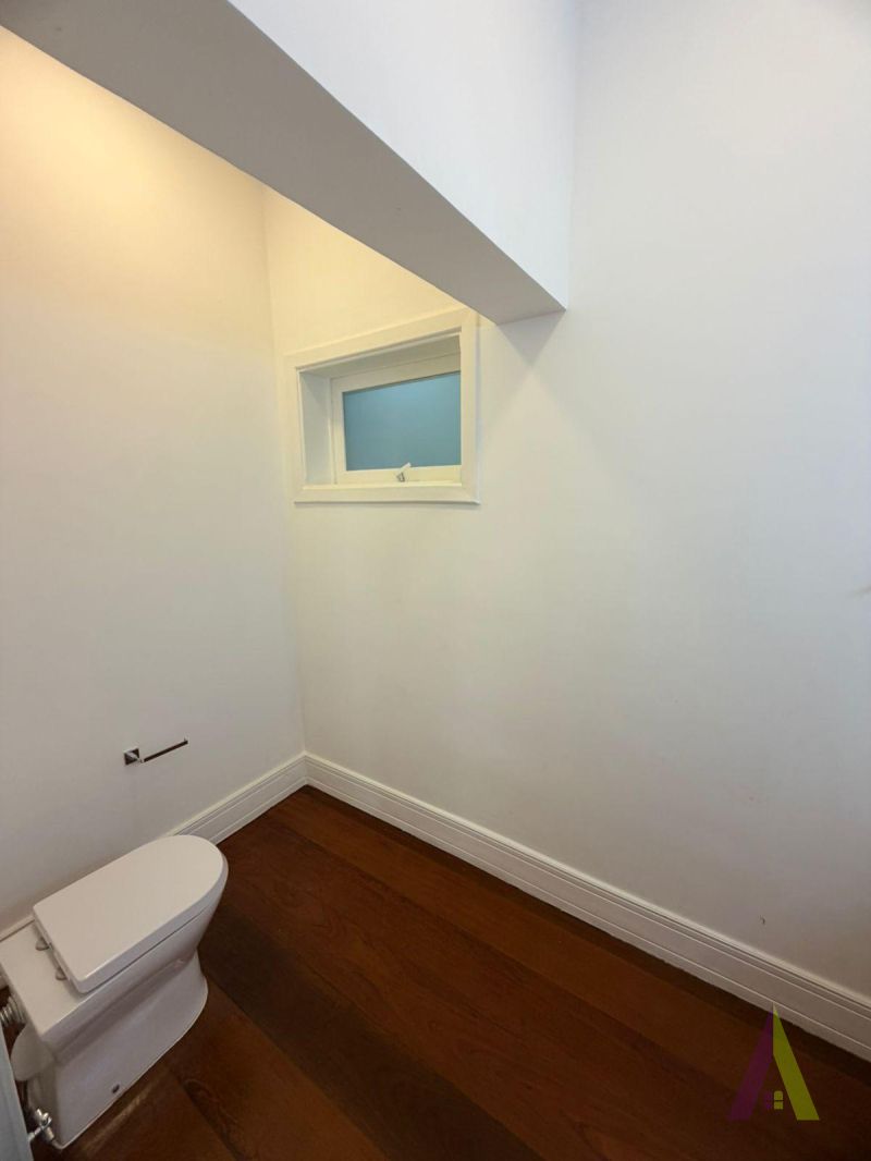 Casa Alto Padrão Térrea em Condomínio Fechado de São Roque! 