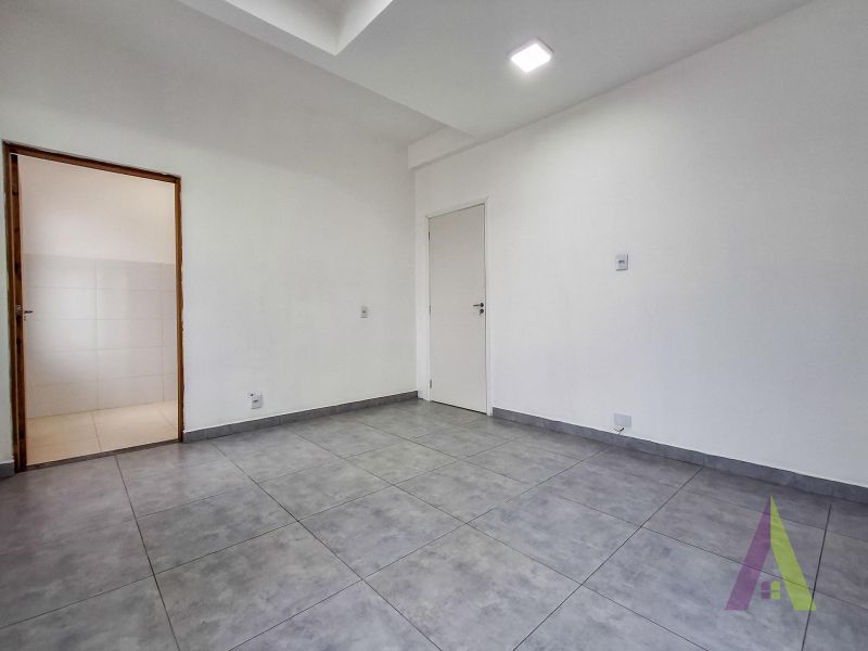 Sala comercial próxima do centro