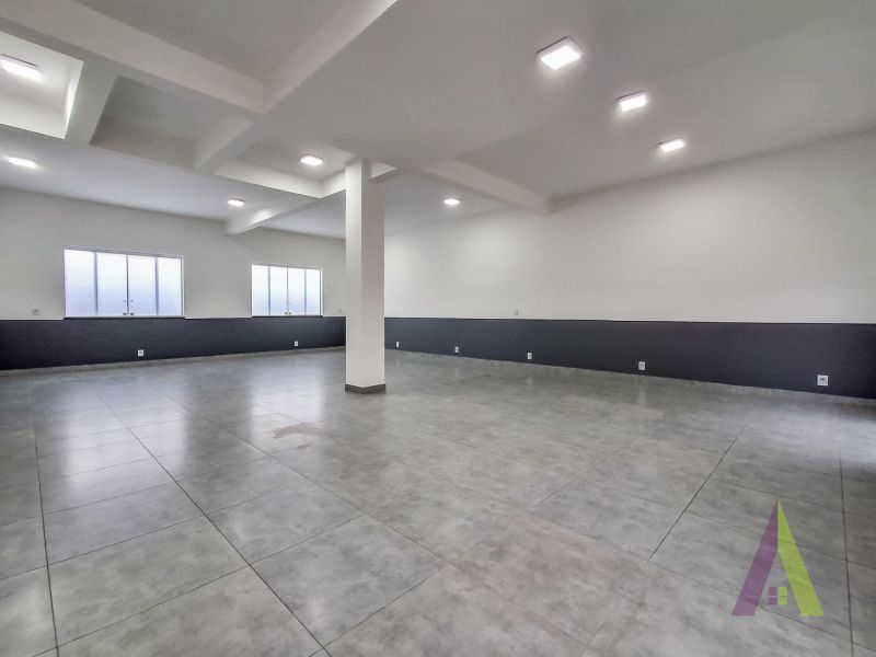 Sala comercial próxima ao centro