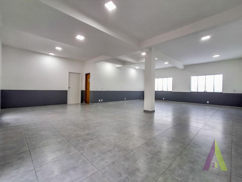 Sala comercial próxima ao centro