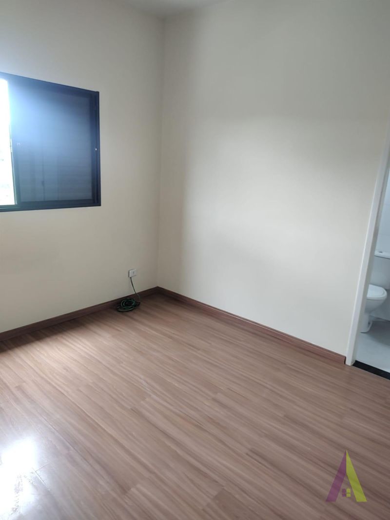 Casa em Condomínio Fechado de São Roque!