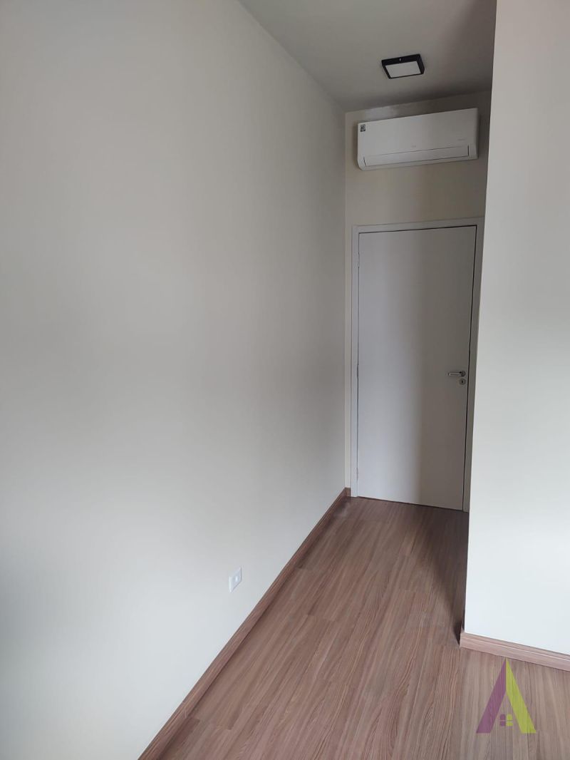 Casa em Condomínio Fechado de São Roque!