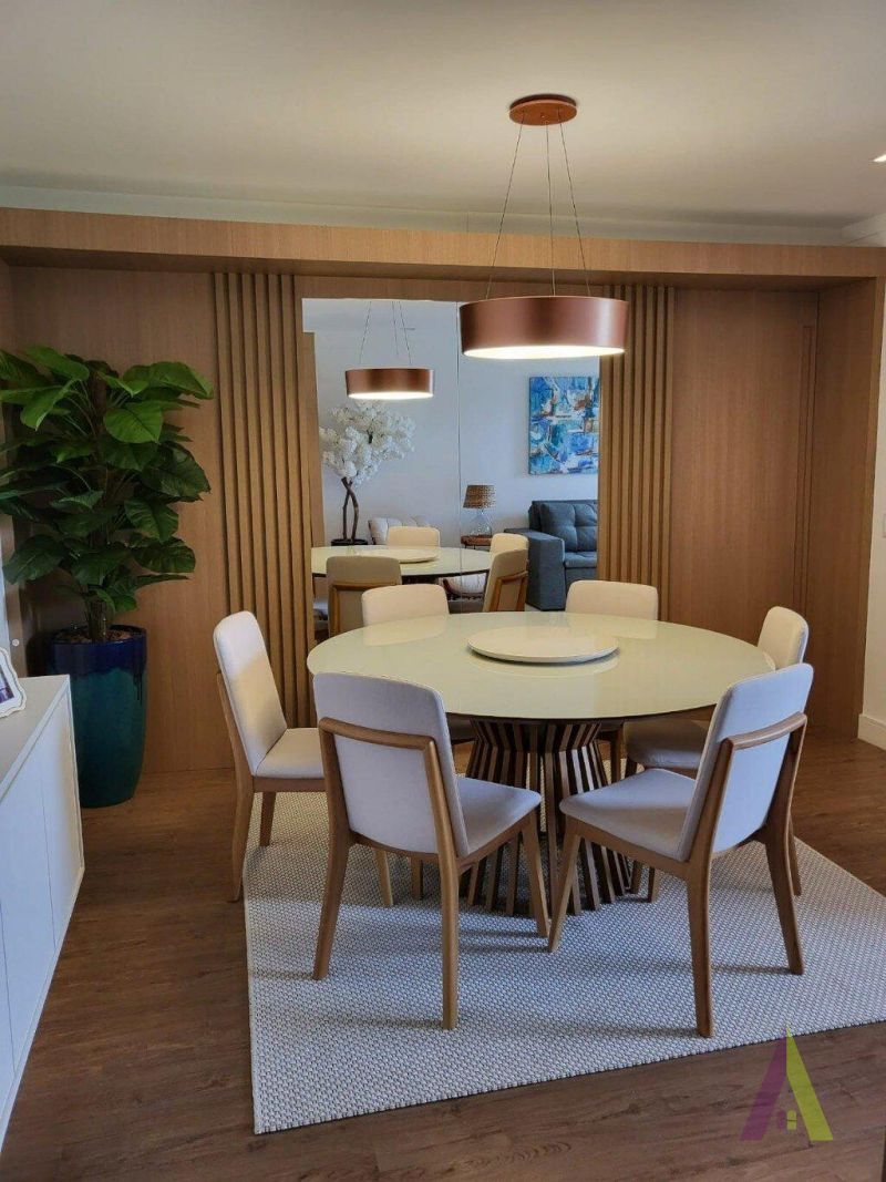 Apartamento Decorado em Condomínio de São Roque!