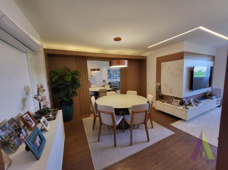 Apartamento Decorado em Condomínio de São Roque!