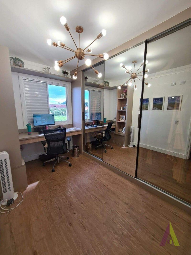 Apartamento Decorado em Condomínio de São Roque!