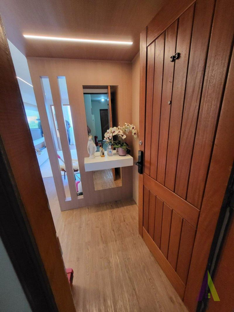 Apartamento Decorado em Condomínio de São Roque!