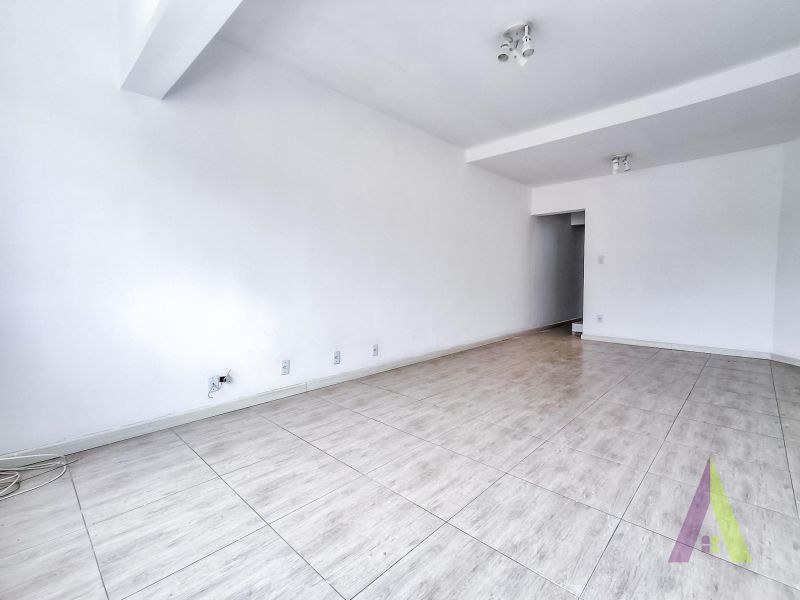 Sobrado em Bairro Tradicional de São Roque!