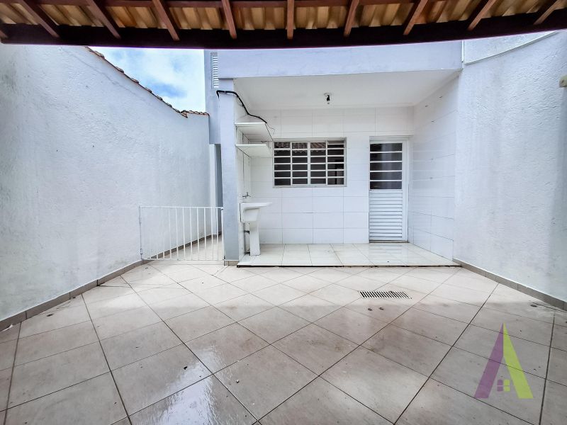 Sobrado em Bairro Tradicional de São Roque!