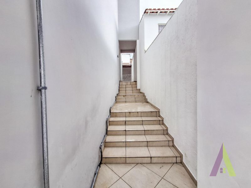 Sobrado em Bairro Tradicional de São Roque!