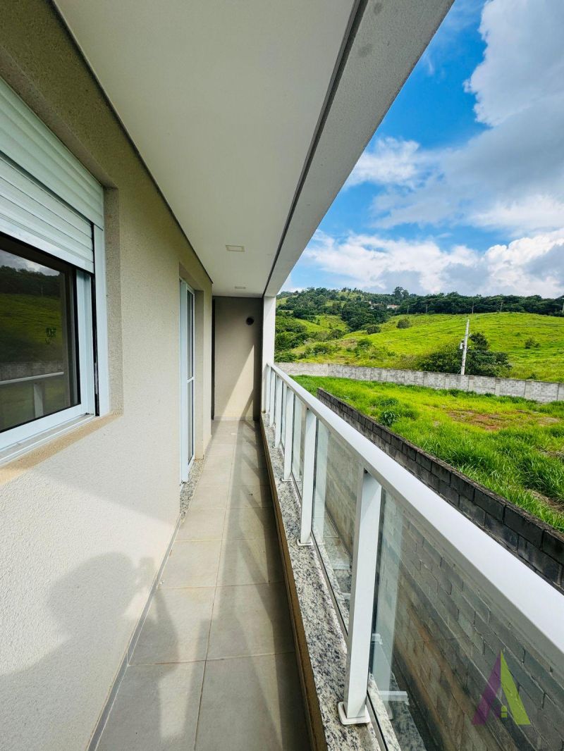 Apartamento Duplex em Condomínio Resort de São Roque!