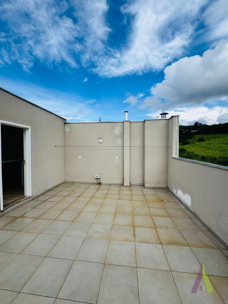 Apartamento Duplex em Condomínio Resort de São Roque!