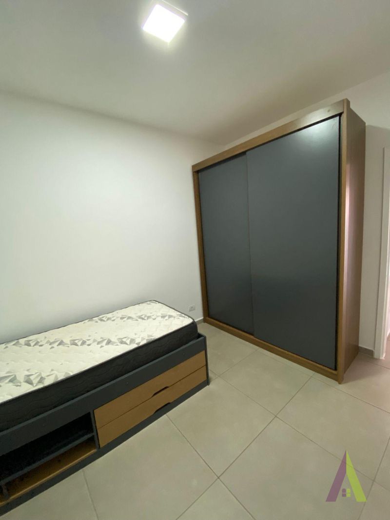 Casa Mobiliada em Condômino Fechado de São Roque!